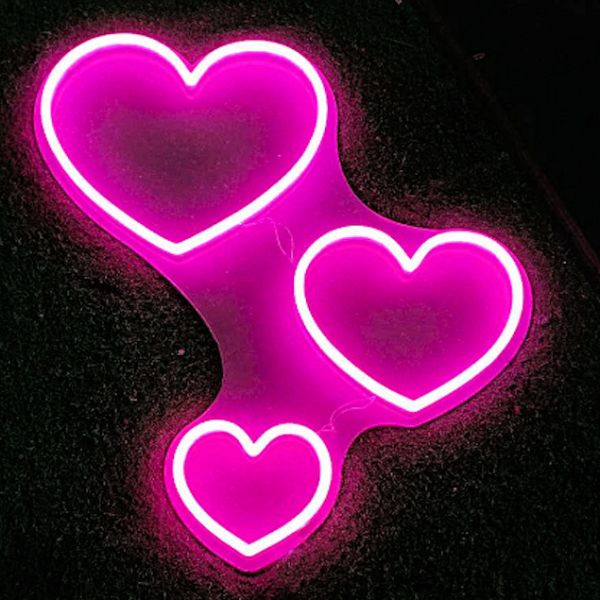 Had sand ønskelig Three Hearts Light Up Wall Art Adorable Neon Heart Sign for Sale