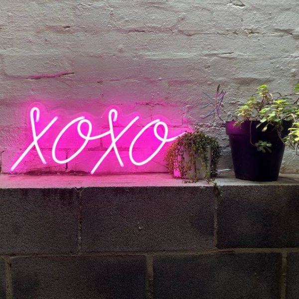 XOXO neon look sign in pink from Custom Neon