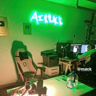 Green social/gamer username sign made by Custom Neon®