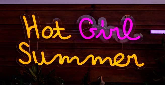 Custom Neon® Hot Girl Summer sign as seen in the Love Island Australia Season 4 Villa