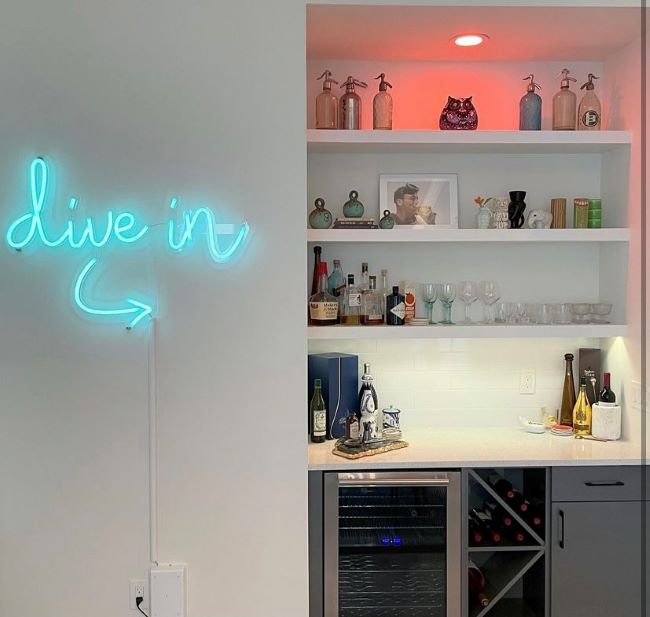 Custom Neon® Blue bar sign @laurenlycreative