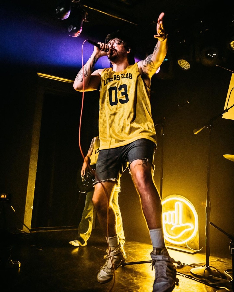 Custom Neon® yellow band logo @durry.music