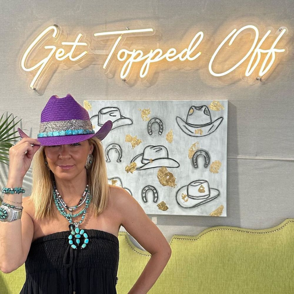 Custom Neon® retail tagline sign @toppedhats