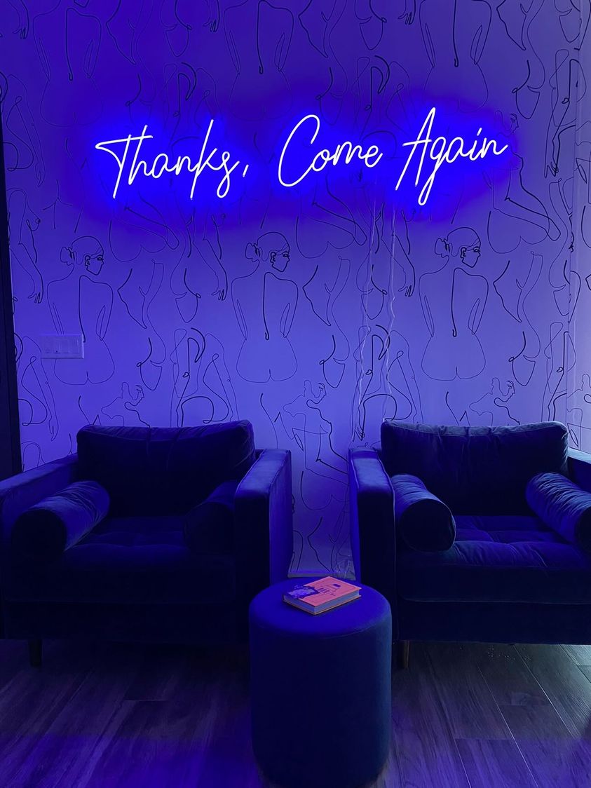 Blue Custom Neon® sign @treypalmedo