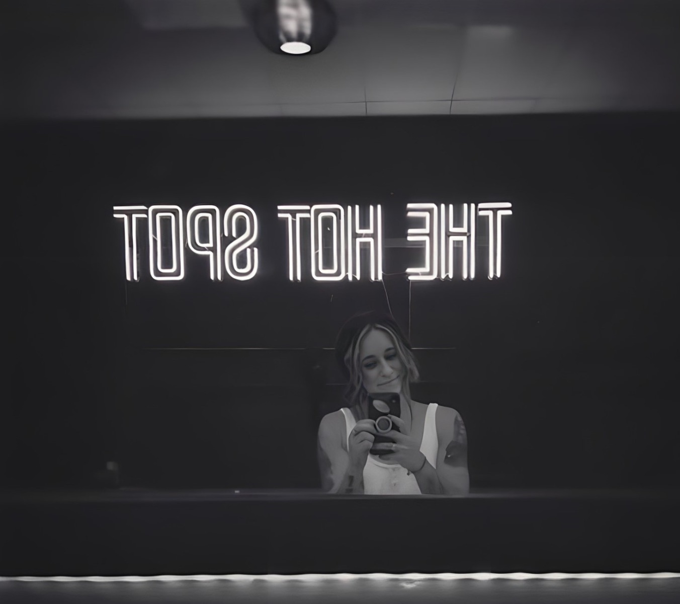Fitness studio branded selfie wall sign by Custom Neon® @thehotspot.fitness